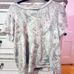 Aeropostale White and Gray Camouflage Women's Tee